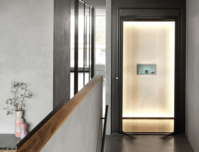 editorial_images/page_images/featured_images/advertisers/platinum-lifts-jan22.jpg