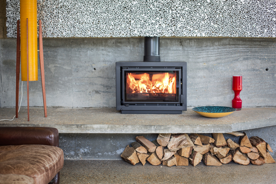 /editorial_images/page_images/featured_images/december_2017/stoves_CharnwoodBayBXc559.jpg